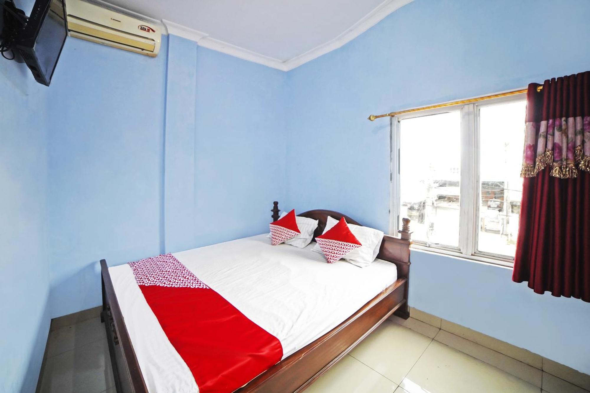 Oyo 90922 Gurusinga Guesthouse Medan Exterior photo